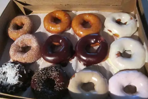 Hopstop Donuts photo 1